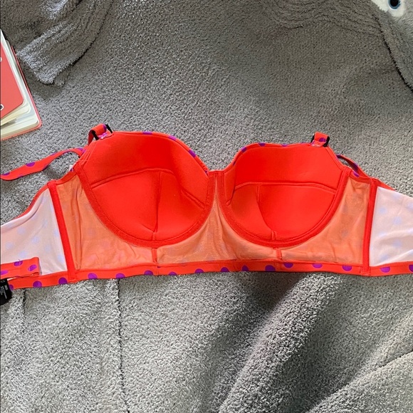 Smart & Sexy Vibrant Red Bikini Top with Purple Dots - Picture 4 of 4